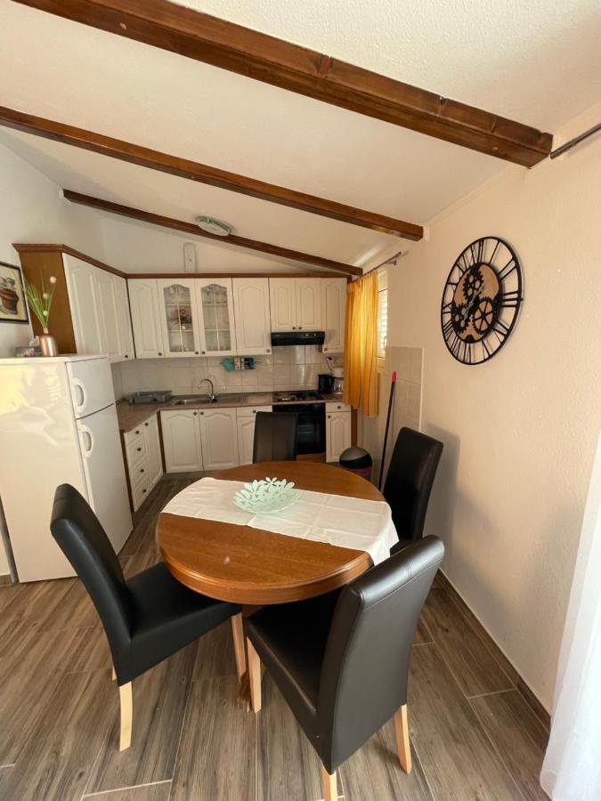 Orangerie Apartment คาชเตลา ภายนอก รูปภาพ